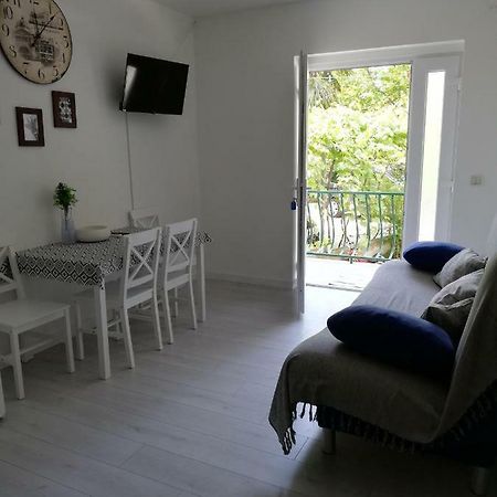 Appartamento Mala Tonina Tučepi Esterno foto